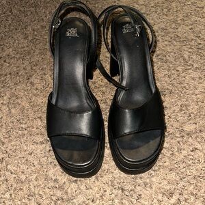 Wild Fable Black Platform Heels (C264)